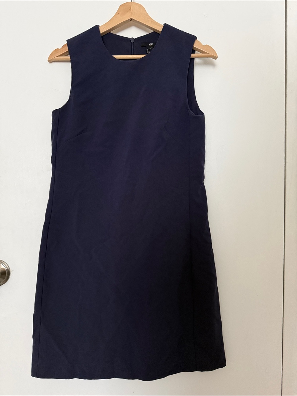H&M Sleeveless Shift Dress - Navy - size 6